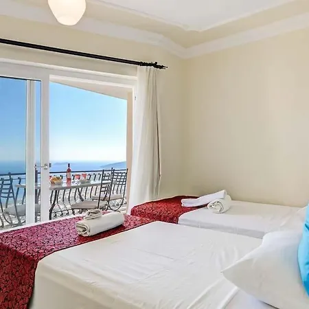 ヴィラ Sleeps 10 Pool Air Con Wifi T334501